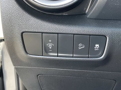 Certified 2023 Hyundai Kona SEL image 18