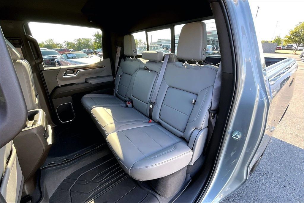 Used 2023 Chevrolet Silverado 1500 RST w/ Convenience Package II RWD image 25