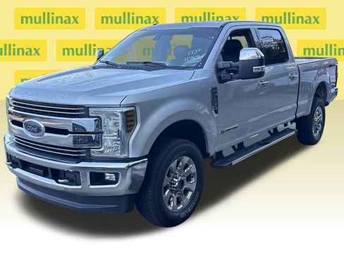 Used 2018 Ford F250 Lariat w/ Lariat Ultimate Package image 13