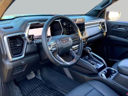 Used 2024 GMC Canyon Elevation w/ Elevation Premium Package RWD image 17