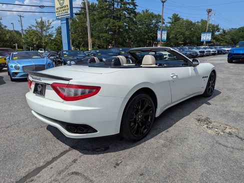 Used 2013 Maserati GranTurismo Convertible RWD image 40