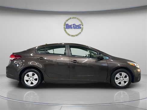 Used 2018 Kia Forte LX FWD image 6
