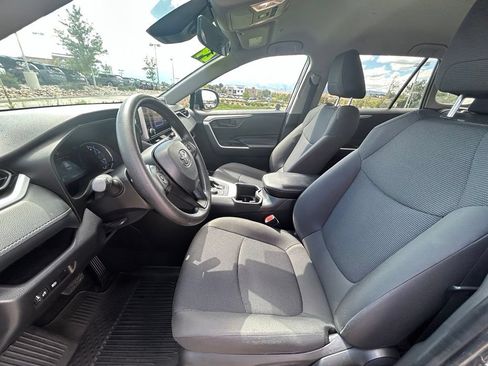 Used 2024 Toyota RAV4 LE AWD/4WD image 13