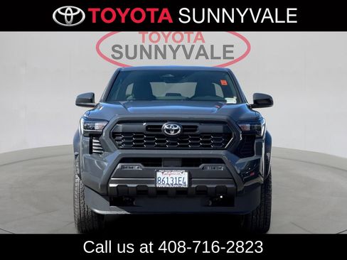 Used 2025 Toyota Tacoma TRD Off-Road AWD/4WD image 11