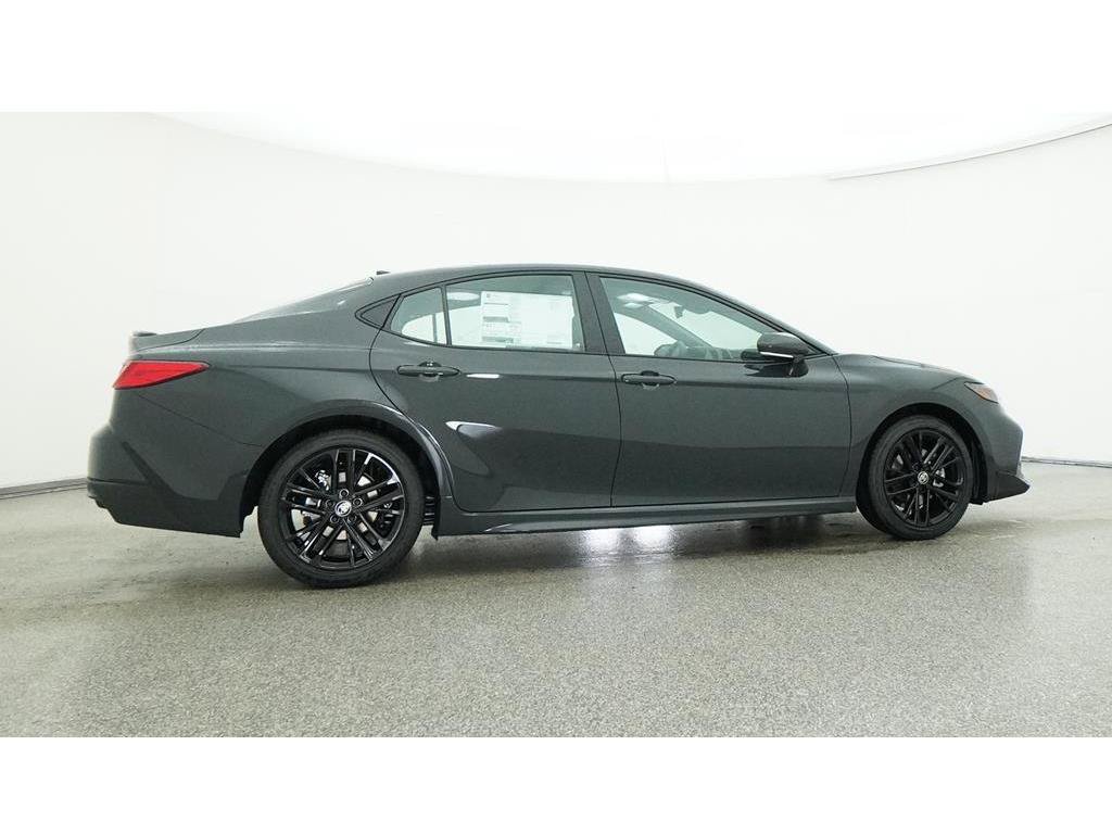 Used 2025 Toyota Camry SE FWD image 31