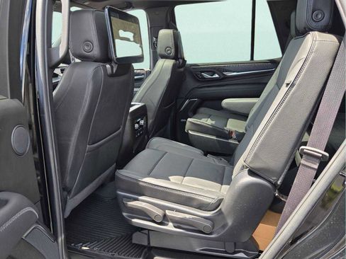 Used 2024 GMC Yukon Denali w/ Advanced Technology Package RWD image 9