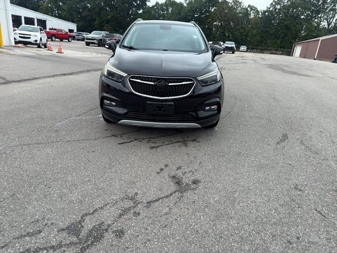 Used 2017 Buick Encore Essence w/ Experience Buick Package FWD image 9