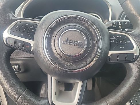 Used 2018 Jeep Compass Sport image 18