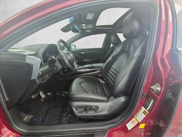 Used 2019 Toyota Avalon Touring FWD image 17
