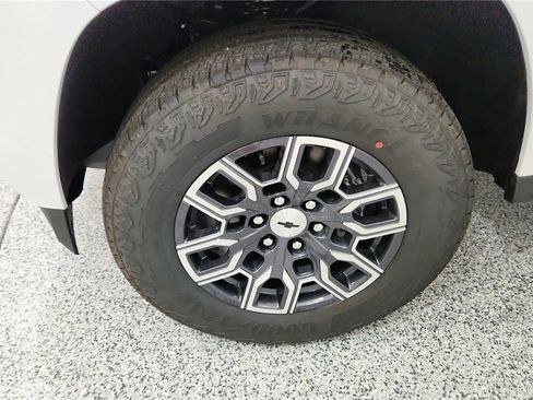 New 2026 Chevrolet Colorado Z71 w/ Technology Package image 13