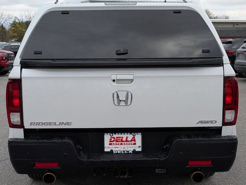 Used 2023 Honda Ridgeline Black Edition image 9