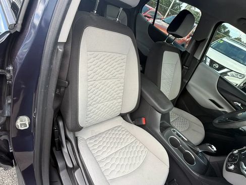 Used 2018 Chevrolet Equinox LS FWD image 13