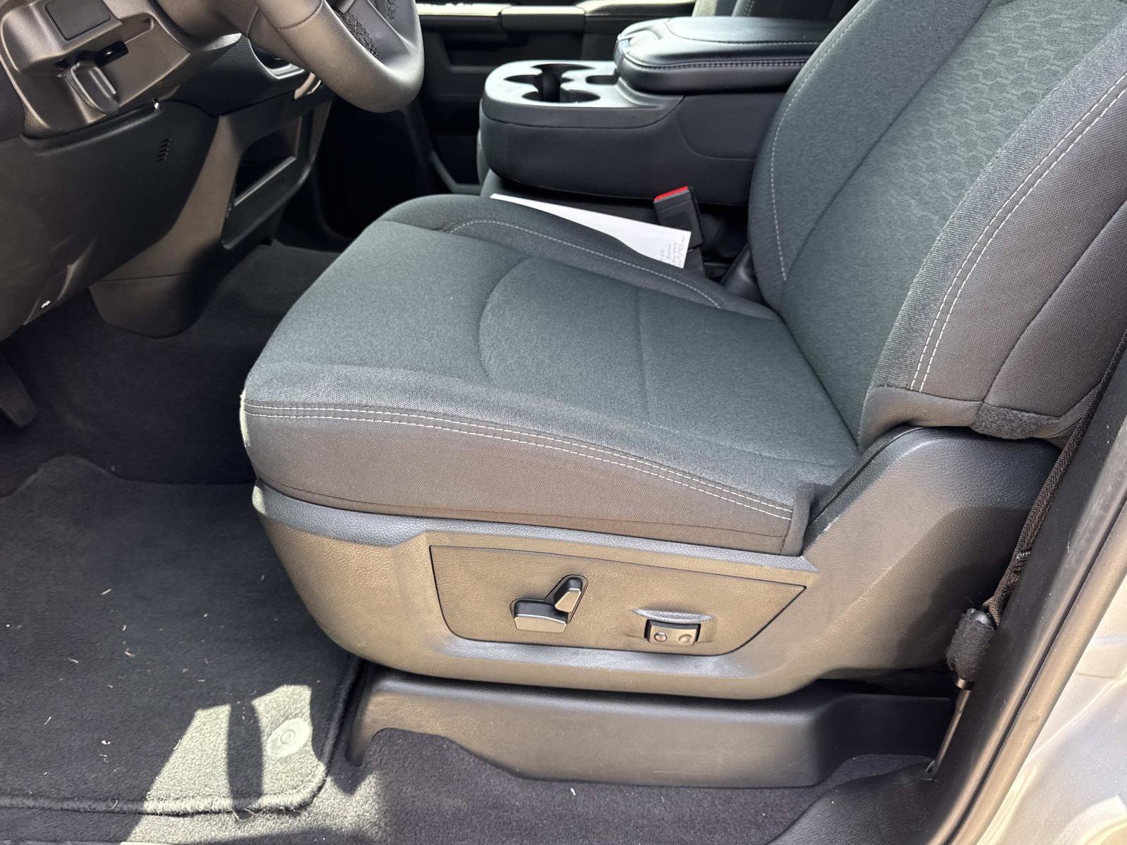 Used 2026 RAM 2500 Big Horn AWD/4WD image 16