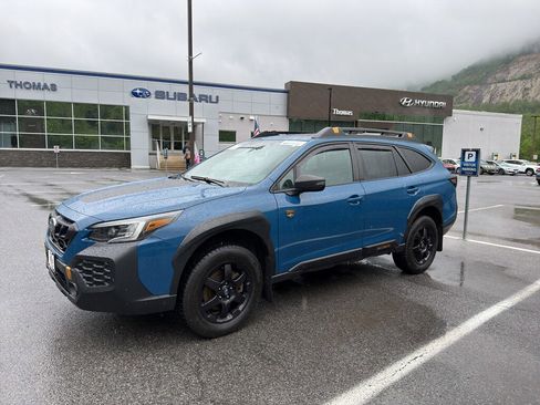 Certified 2024 Subaru Outback Wilderness AWD/4WD image 3