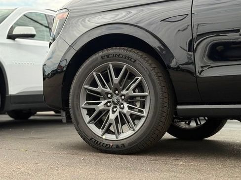 New 2027 Ford Expedition Platinum w/ Stealth Appearance Package AWD/4WD image 55