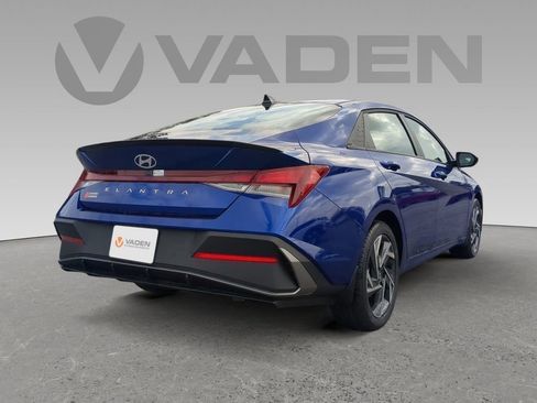 New 2025 Hyundai Elantra Sport image 21