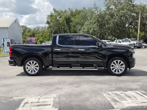 Used 2021 Chevrolet Silverado 1500 High Country w/ Technology Package AWD/4WD image 2