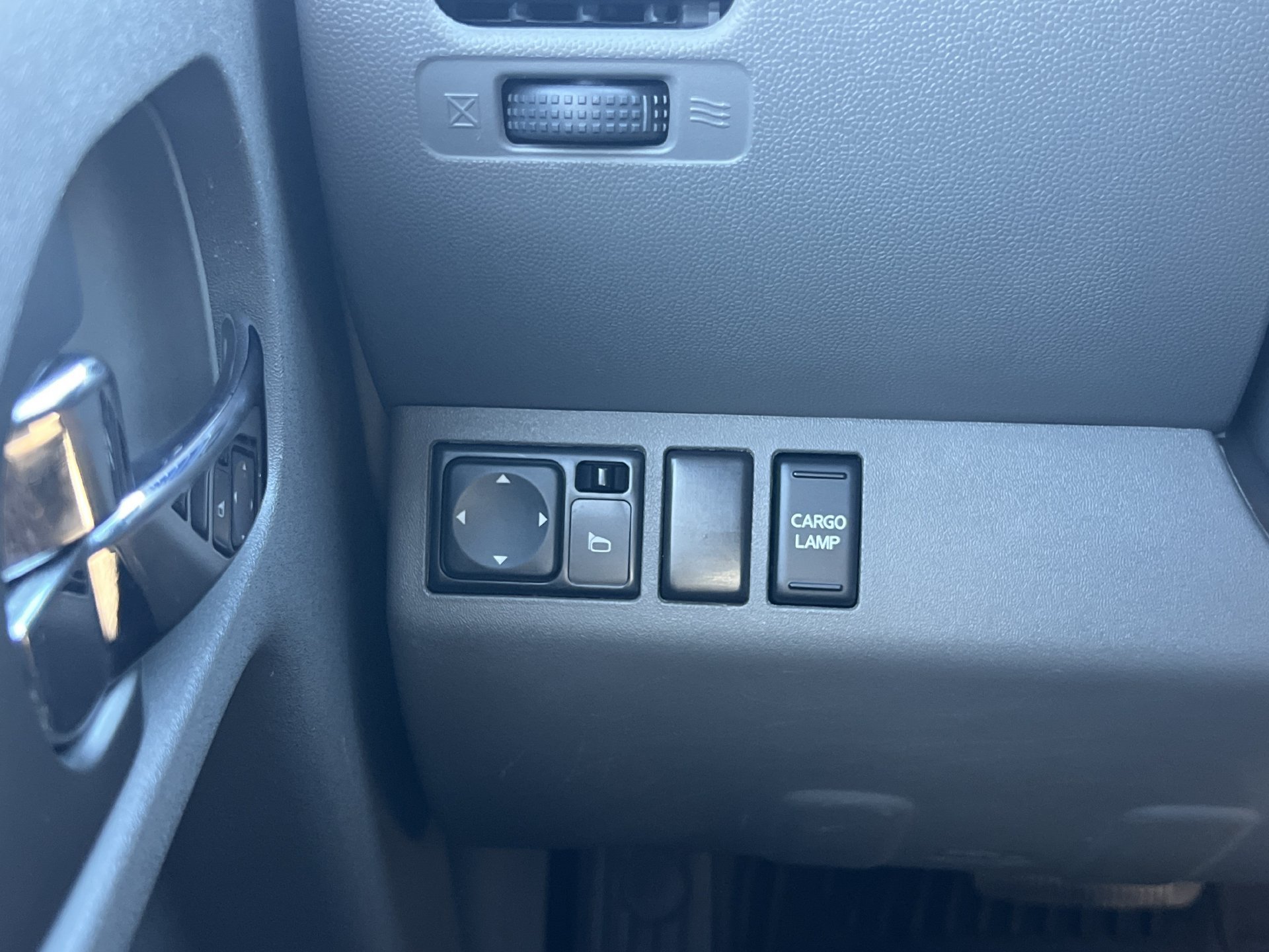 Used 2019 Nissan Frontier SV w/ Value Truck Package RWD image 12