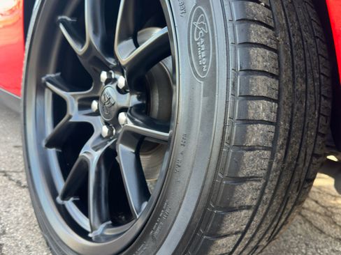 Used 2022 Dodge Challenger GT image 11