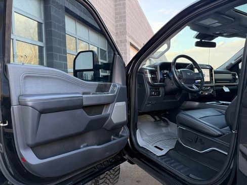 Used 2023 Ford F250 Lariat w/ Chrome Package AWD/4WD image 31