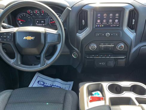 Used 2023 Chevrolet Silverado 1500 Custom AWD/4WD image 9