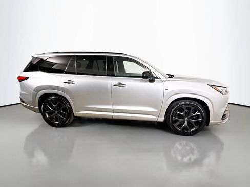 Used 2026 Lexus TX 500h AWD w/ Technology Package image 8