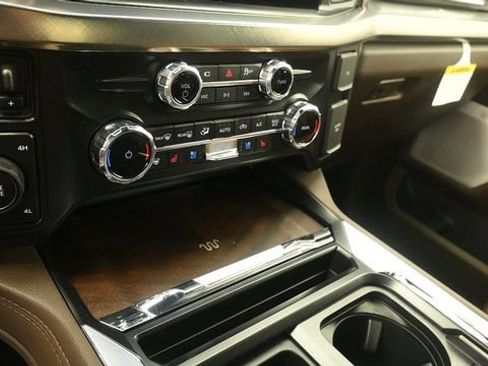 New 2026 Ford F350 King Ranch w/ FX4 Off-Road Package AWD/4WD image 17
