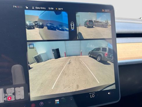 Used 2024 Tesla Model Y Long Range AWD/4WD image 13
