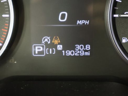 Used 2024 Subaru Crosstrek 2.0i Premium image 34