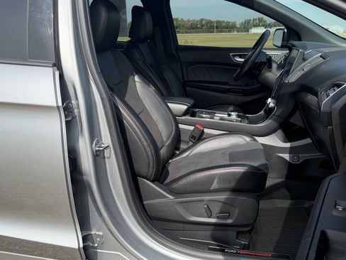 Used 2024 Ford Edge ST w/ Equipment Group 401A AWD/4WD image 25