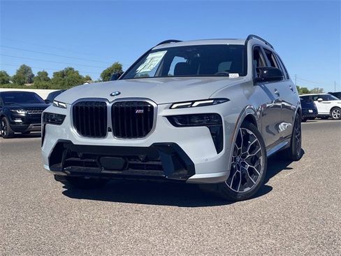 New 2025 BMW X7 M60i image 3