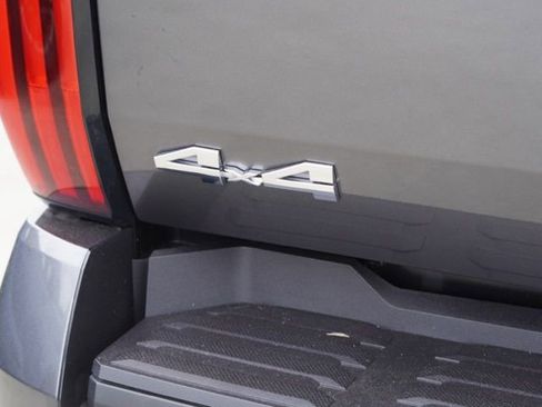 Certified 2025 Toyota Tundra SR5 w/ SR5 Convenience Package AWD/4WD image 14
