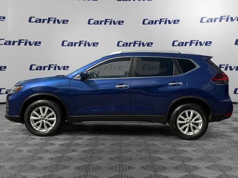 Used 2018 Nissan Rogue SV AWD/4WD image 2