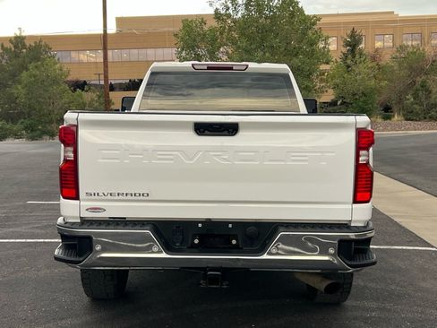 Used 2023 Chevrolet Silverado 2500 W/T w/ Gooseneck/5TH Wheel Package AWD/4WD image 4
