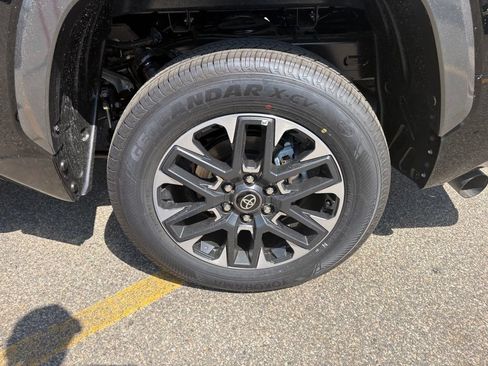 New 2026 Toyota Tundra Limited AWD/4WD image 39