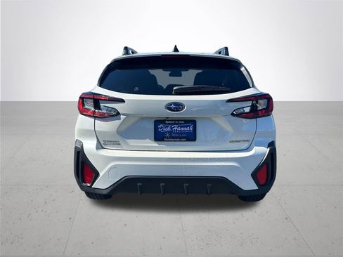 Used 2024 Subaru Crosstrek 2.0i Premium AWD/4WD image 8