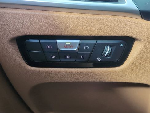 Used 2025 BMW 430i Coupe w/ Convenience Package image 27