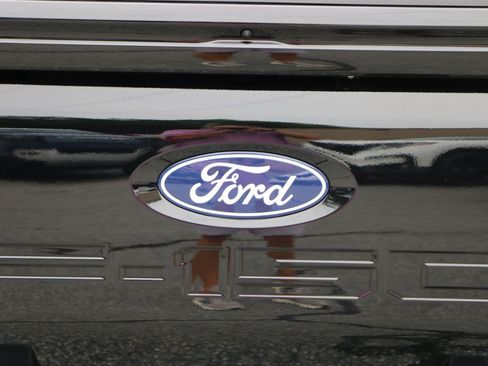 Used 2024 Ford F150 Lariat w/ Bed Utility Package AWD/4WD image 5