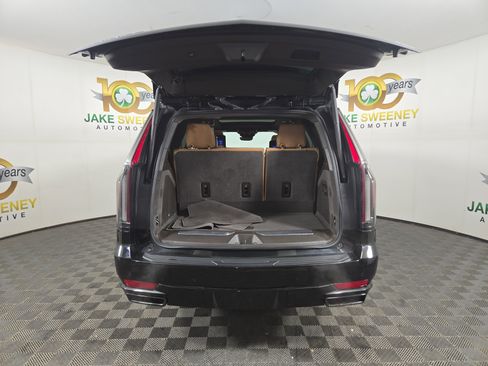 Certified 2022 Cadillac Escalade Sport w/ Touring Package image 36