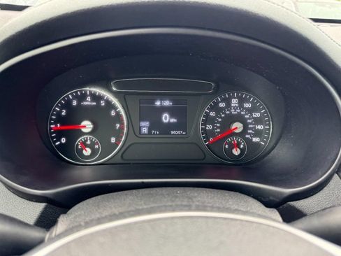 Used 2020 Kia Sorento LX w/ LX I4 Convenience Package FWD image 22