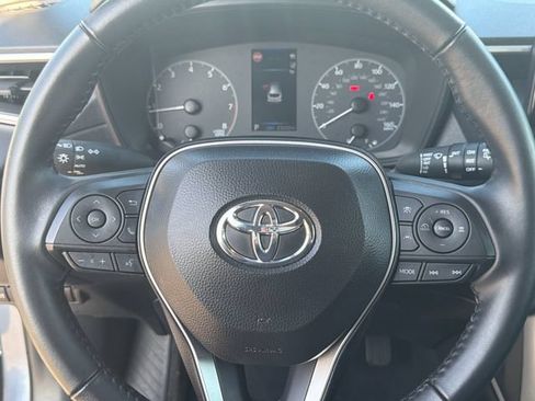 Used 2024 Toyota Corolla Cross LE FWD image 22