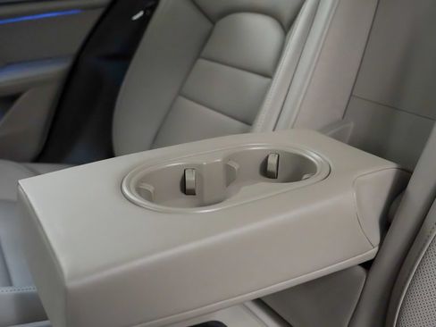 Certified 2025 Porsche Taycan 4S image 20