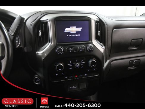Used 2021 Chevrolet Silverado 1500 LT image 10
