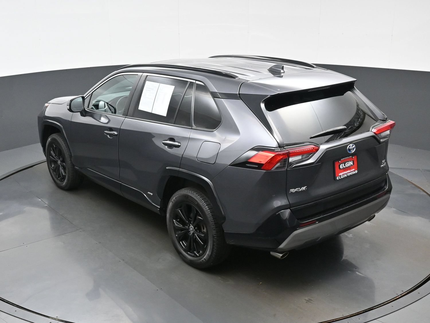 Used 2022 Toyota RAV4 SE w/ Convenience Package AWD/4WD image 39