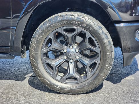 Used 2022 RAM 1500 Limited w/ Night Edition image 6