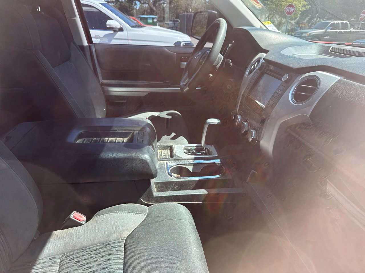 Used 2017 Toyota Tundra SR5 AWD/4WD image 7