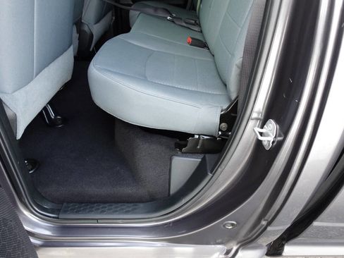 Used 2018 RAM 1500 Express w/ Express Value Package image 21