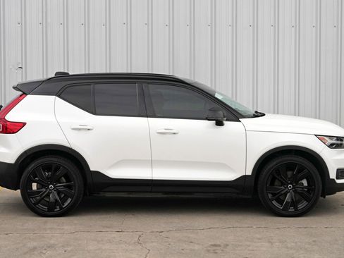 Used 2021 Volvo XC40 P8 Recharge w/ Advanced Package image 52