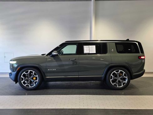 Used 2022 Rivian R1S Launch Edition image 2