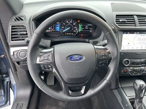 Used 2019 Ford Explorer XLT w/ Equipment Group 202A AWD/4WD image 16